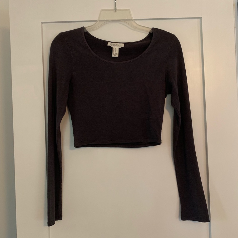 Dark gray long sleeve crop top